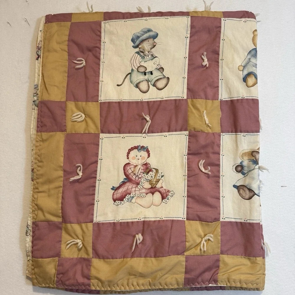 Vintage Reversible Embroidered Tied Baby Quilt 40x50‎ SALLY ANNE